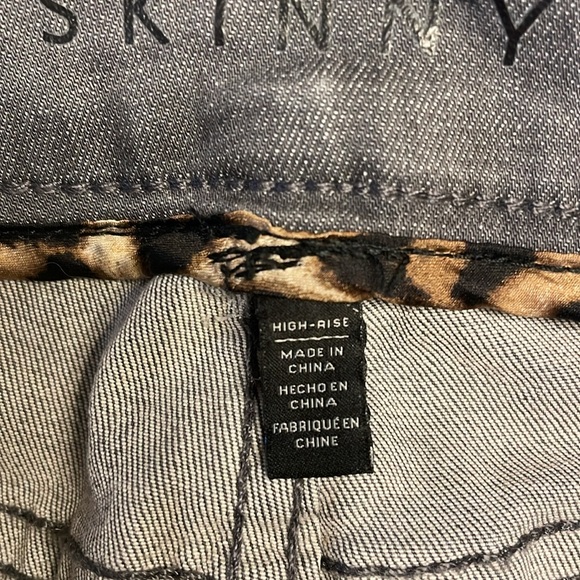 Women’s White House Black Market Gray Skinny Jeans Size 6 High-Rise Worn Twice - Picture 5 of 10